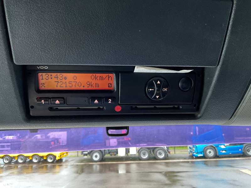 Kamion s kukastom dizalicom MAN TGS 35.400 8x4 HMF 16 Tonmeter Z-kraan: slika Kamion s kukastom dizalicom MAN TGS 35.400 8x4 HMF 16 Tonmeter Z-kraan