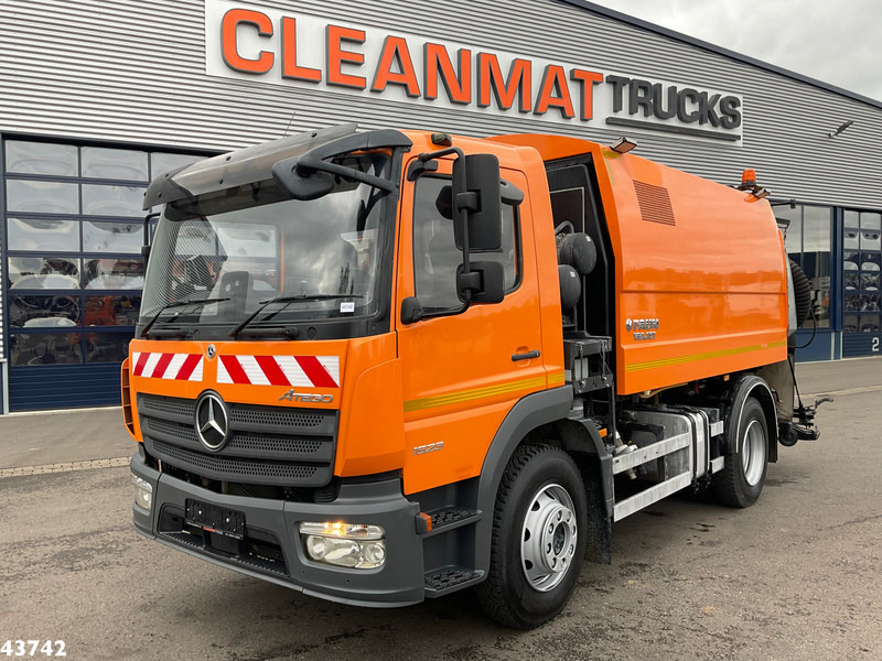 Mercedes-Benz ATEGO 1523 Faun VIAJET 6 R/HS Wegdekreiniger Just 14.776 km! - Cestovna čistilica: slika Mercedes-Benz ATEGO 1523 Faun VIAJET 6 R/HS Wegdekreiniger Just 14.776 km! - Cestovna čistilica Mercedes-Benz ATEGO 1523 Faun VIAJET 6 R/HS Wegdekreiniger Just 14.776 km! - Cestovna čistilica: slika Mercedes-Benz ATEGO 1523 Faun VIAJET 6 R/HS Wegdekreiniger Just 14.776 km! - Cestovna čistilica