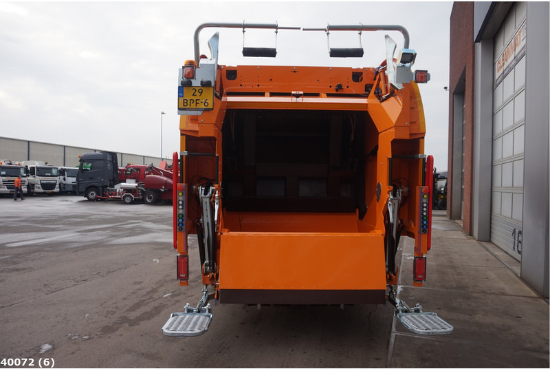 Mercedes-Benz Actros 2533 - Kamion za odvoz smeća: slika Mercedes-Benz Actros 2533 - Kamion za odvoz smeća Mercedes-Benz Actros 2533 - Kamion za odvoz smeća: slika Mercedes-Benz Actros 2533 - Kamion za odvoz smeća