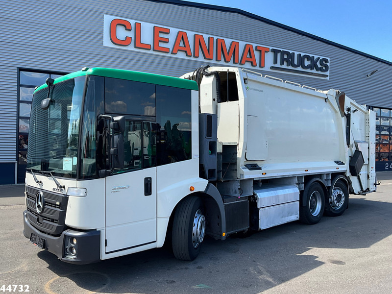 Mercedes-Benz Econic 2630 Euro 6 CNG Norba MF 300 18m³ 2 compartimenten just 137.620 km! - Kamion za odvoz smeća: slika Mercedes-Benz Econic 2630 Euro 6 CNG Norba MF 300 18m³ 2 compartimenten just 137.620 km! - Kamion za odvoz smeća Mercedes-Benz Econic 2630 Euro 6 CNG Norba MF 300 18m³ 2 compartimenten just 137.620 km! - Kamion za odvoz smeća: slika Mercedes-Benz Econic 2630 Euro 6 CNG Norba MF 300 18m³ 2 compartimenten just 137.620 km! - Kamion za odvoz smeća