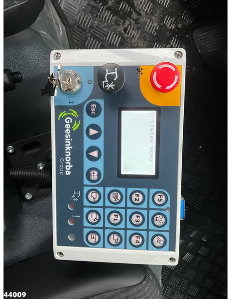 Kamion za odvoz smeća Mitsubishi Canter 9C18 Zoeller 7m³: slika Kamion za odvoz smeća Mitsubishi Canter 9C18 Zoeller 7m³