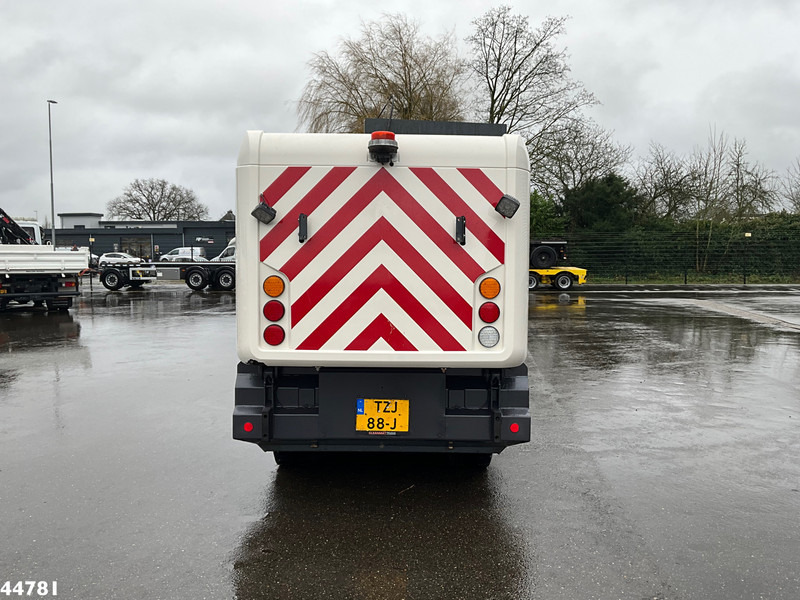 Ravo 540 CD Euro 6 with 3-rd brush - Cestovna čistilica: slika Ravo 540 CD Euro 6 with 3-rd brush - Cestovna čistilica Ravo 540 CD Euro 6 with 3-rd brush - Cestovna čistilica: slika Ravo 540 CD Euro 6 with 3-rd brush - Cestovna čistilica