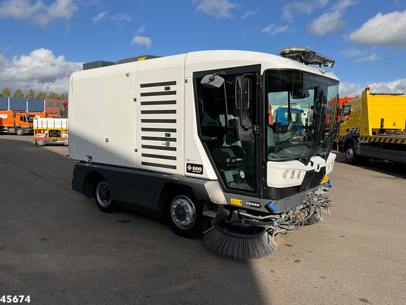 Ravo 540 Euro 6 - Cestovna čistilica: slika Ravo 540 Euro 6 - Cestovna čistilica Ravo 540 Euro 6 - Cestovna čistilica: slika Ravo 540 Euro 6 - Cestovna čistilica