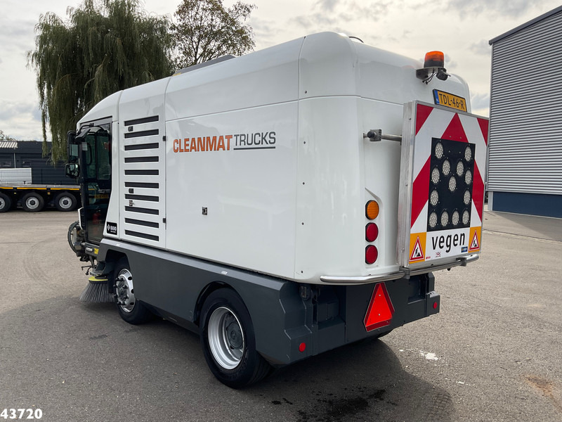 Ravo 540 STH Euro 6 with 3-rd brush - Cestovna čistilica: slika Ravo 540 STH Euro 6 with 3-rd brush - Cestovna čistilica Ravo 540 STH Euro 6 with 3-rd brush - Cestovna čistilica: slika Ravo 540 STH Euro 6 with 3-rd brush - Cestovna čistilica