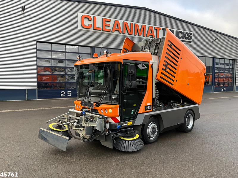 Ravo 580 Euro 6 with 3-rd brush - Cestovna čistilica: slika Ravo 580 Euro 6 with 3-rd brush - Cestovna čistilica Ravo 580 Euro 6 with 3-rd brush - Cestovna čistilica: slika Ravo 580 Euro 6 with 3-rd brush - Cestovna čistilica