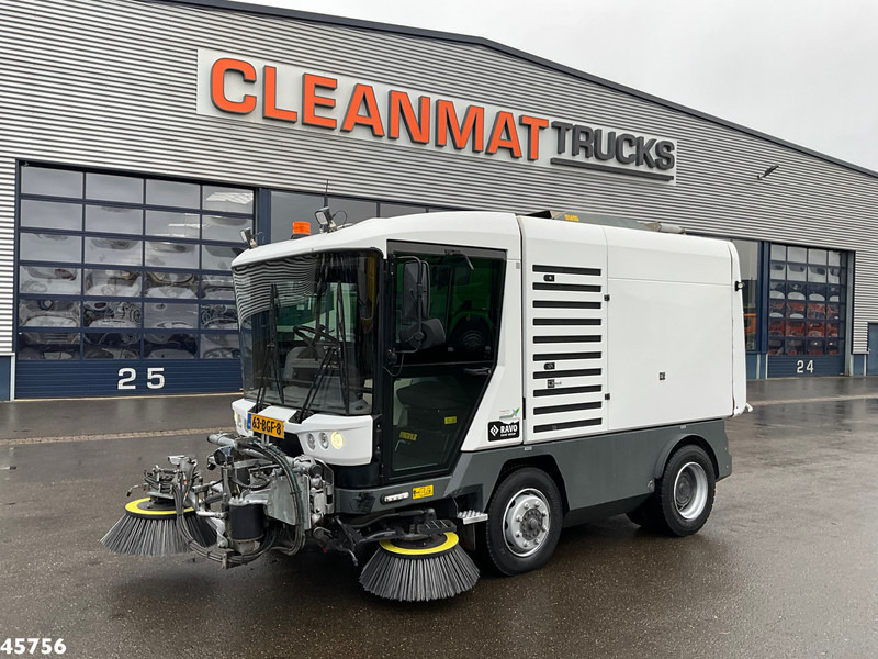 Ravo 580 with 3-rd brush - Cestovna čistilica: slika Ravo 580 with 3-rd brush - Cestovna čistilica Ravo 580 with 3-rd brush - Cestovna čistilica: slika Ravo 580 with 3-rd brush - Cestovna čistilica