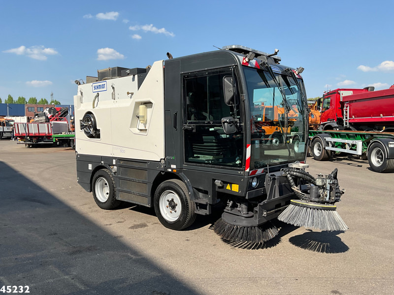 Schmidt Cleango 500 Compact Euro 6 - Cestovna čistilica: slika Schmidt Cleango 500 Compact Euro 6 - Cestovna čistilica Schmidt Cleango 500 Compact Euro 6 - Cestovna čistilica: slika Schmidt Cleango 500 Compact Euro 6 - Cestovna čistilica