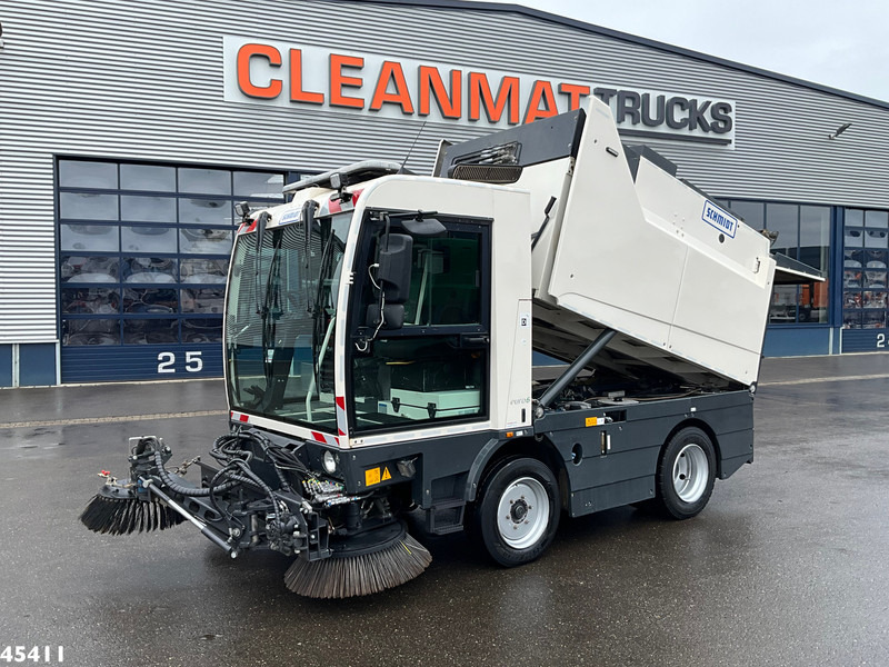 Schmidt Cleango 500 Compact Euro 6 with 3-rd brush - Cestovna čistilica: slika Schmidt Cleango 500 Compact Euro 6 with 3-rd brush - Cestovna čistilica Schmidt Cleango 500 Compact Euro 6 with 3-rd brush - Cestovna čistilica: slika Schmidt Cleango 500 Compact Euro 6 with 3-rd brush - Cestovna čistilica