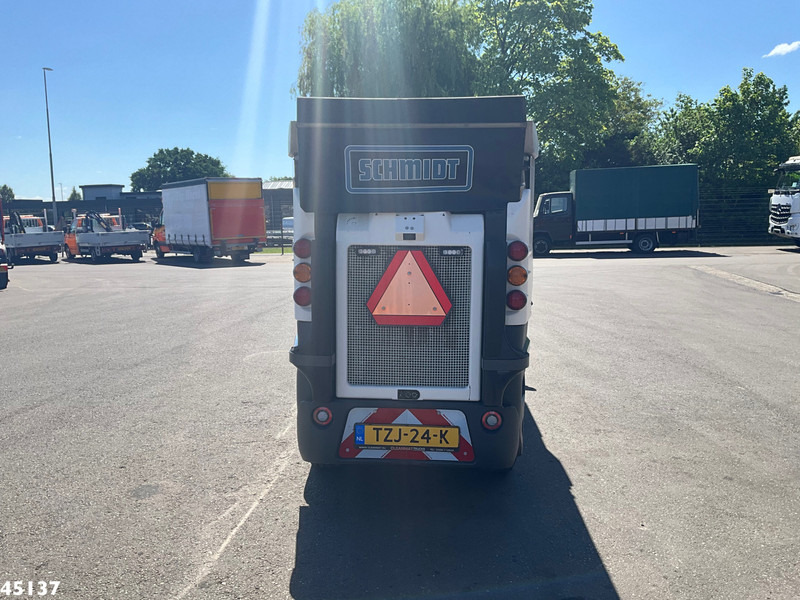 Schmidt Swingo Compact 200 Euro 6 - Cestovna čistilica: slika Schmidt Swingo Compact 200 Euro 6 - Cestovna čistilica Schmidt Swingo Compact 200 Euro 6 - Cestovna čistilica: slika Schmidt Swingo Compact 200 Euro 6 - Cestovna čistilica