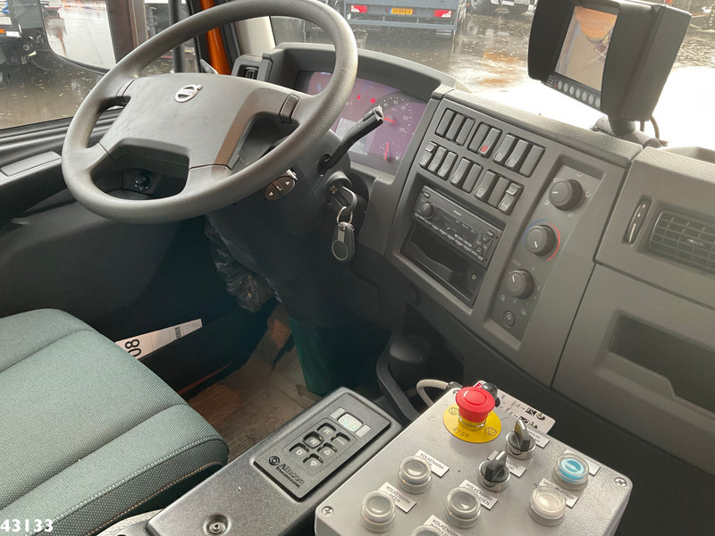 Vakum kamion Volvo FE 320 DHM 8m³ Kolkenzuiger: slika Vakum kamion Volvo FE 320 DHM 8m³ Kolkenzuiger