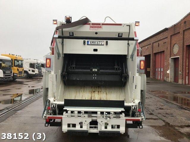 Volvo FE 320 GeesinkNorba - Kamion za odvoz smeća: slika Volvo FE 320 GeesinkNorba - Kamion za odvoz smeća Volvo FE 320 GeesinkNorba - Kamion za odvoz smeća: slika Volvo FE 320 GeesinkNorba - Kamion za odvoz smeća