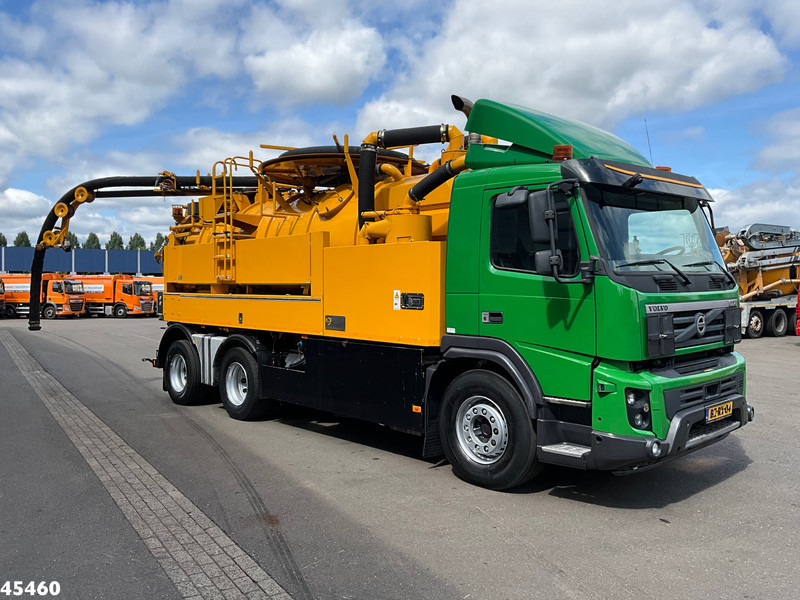 Volvo FMX 420 6x4 Wiedemann 12m³ Combi kolkenzuiger - Vakum kamion: slika Volvo FMX 420 6x4 Wiedemann 12m³ Combi kolkenzuiger - Vakum kamion Volvo FMX 420 6x4 Wiedemann 12m³ Combi kolkenzuiger - Vakum kamion: slika Volvo FMX 420 6x4 Wiedemann 12m³ Combi kolkenzuiger - Vakum kamion