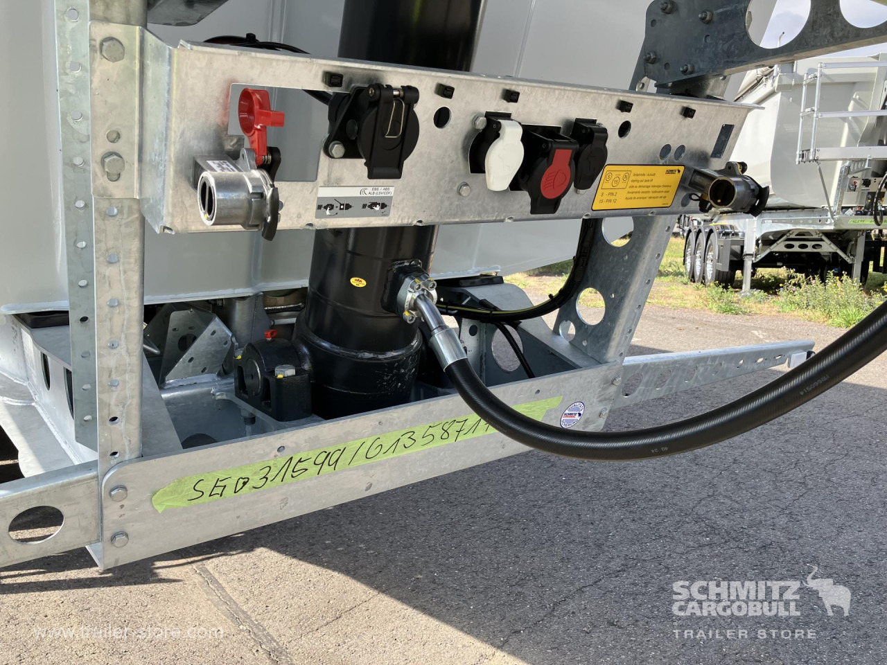 Novi Kiper poluprikolica SCHMITZ Auflieger Kipper Stahlrundmulde 29m³: slika Novi Kiper poluprikolica SCHMITZ Auflieger Kipper Stahlrundmulde 29m³