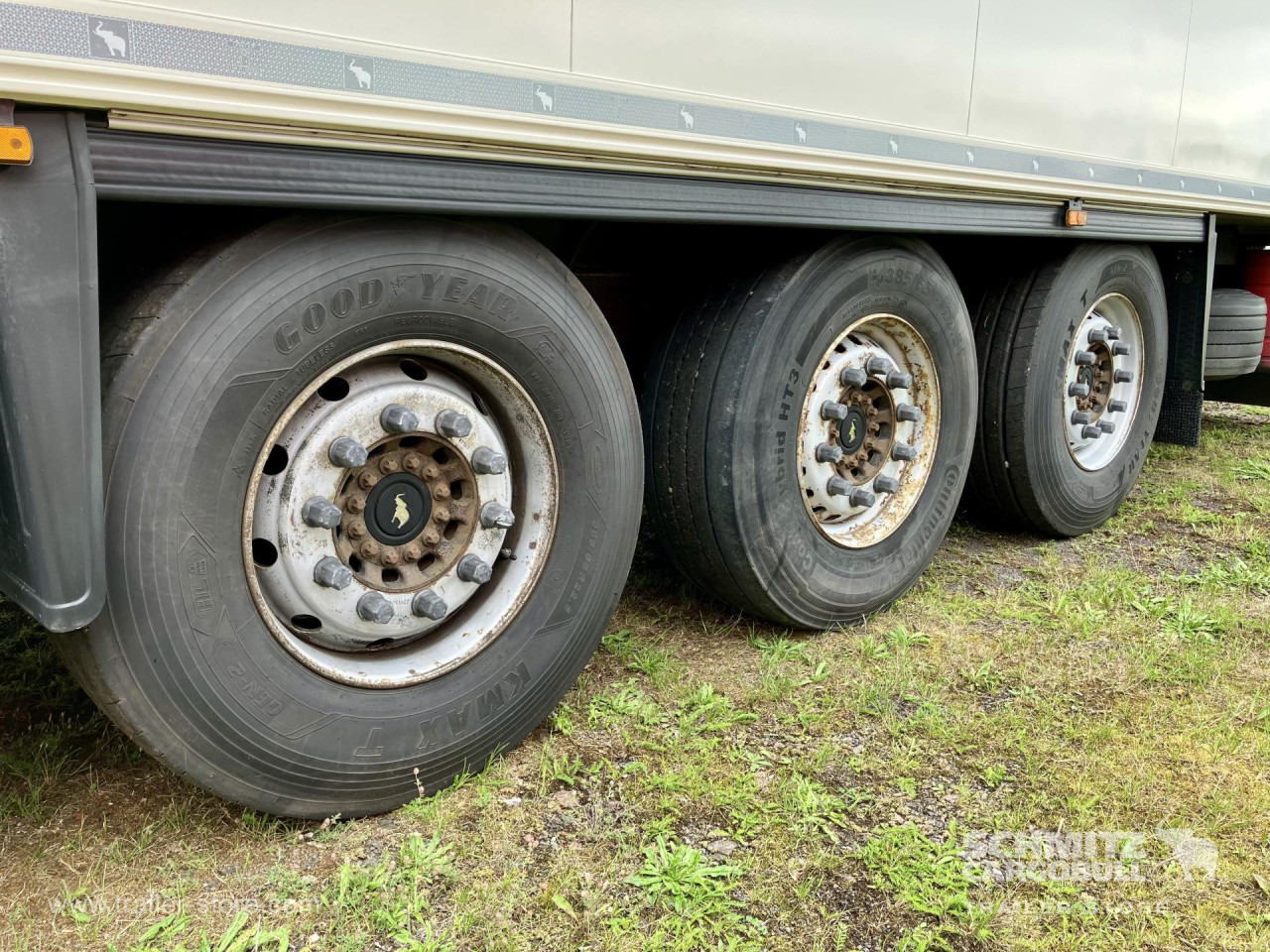 SCHMITZ Auflieger Tiefkühler Standard Double deck - Izotermna poluprikolica: slika SCHMITZ Auflieger Tiefkühler Standard Double deck - Izotermna poluprikolica SCHMITZ Auflieger Tiefkühler Standard Double deck - Izotermna poluprikolica: slika SCHMITZ Auflieger Tiefkühler Standard Double deck - Izotermna poluprikolica