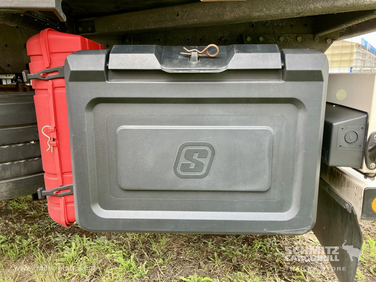 SCHMITZ Auflieger Tiefkühler Standard Double deck - Izotermna poluprikolica: slika SCHMITZ Auflieger Tiefkühler Standard Double deck - Izotermna poluprikolica SCHMITZ Auflieger Tiefkühler Standard Double deck - Izotermna poluprikolica: slika SCHMITZ Auflieger Tiefkühler Standard Double deck - Izotermna poluprikolica