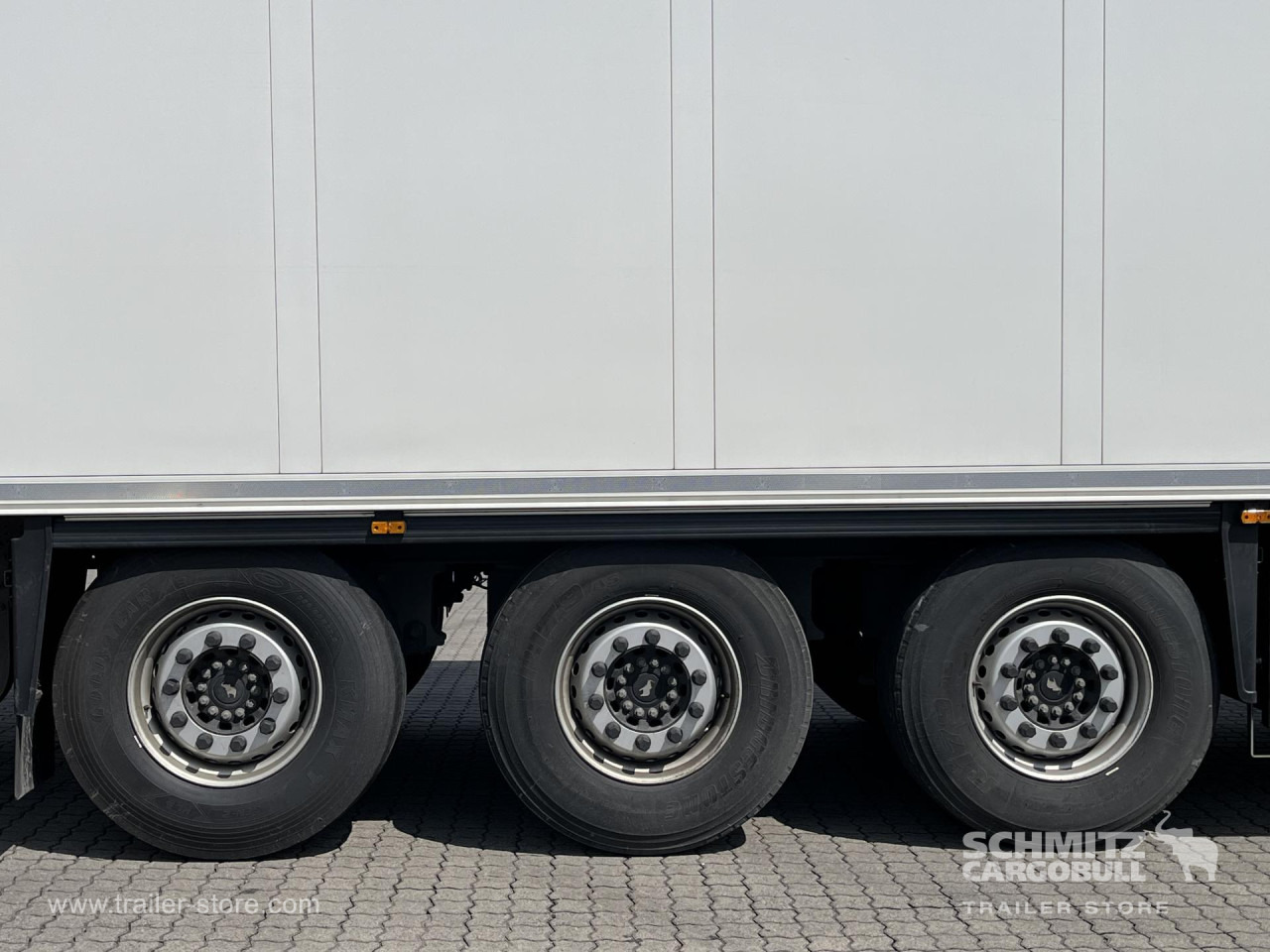 Izotermna poluprikolica SCHMITZ Auflieger Tiefkühler Standard Double deck: slika Izotermna poluprikolica SCHMITZ Auflieger Tiefkühler Standard Double deck