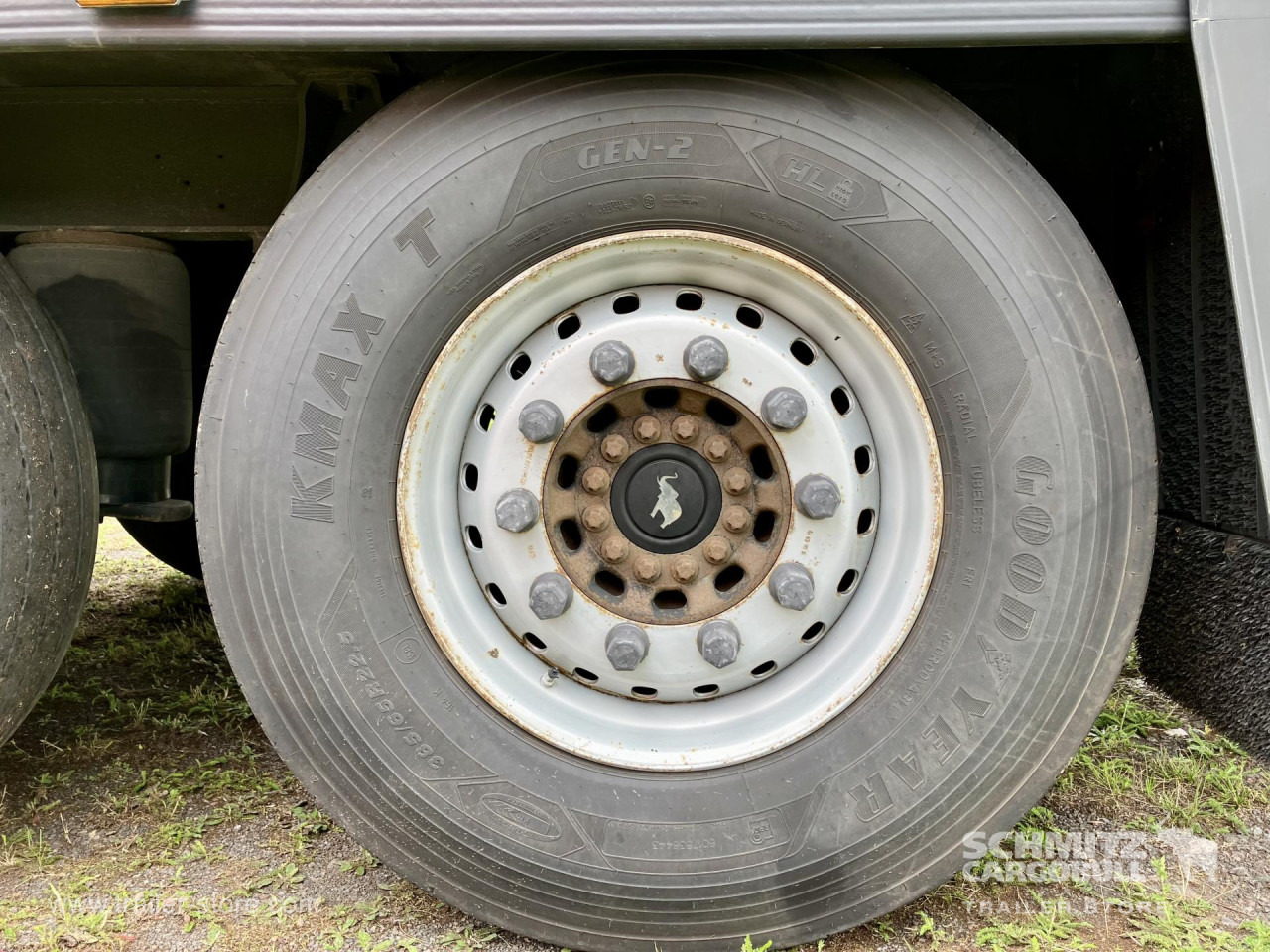 SCHMITZ Auflieger Tiefkühler Standard Double deck - Izotermna poluprikolica: slika SCHMITZ Auflieger Tiefkühler Standard Double deck - Izotermna poluprikolica SCHMITZ Auflieger Tiefkühler Standard Double deck - Izotermna poluprikolica: slika SCHMITZ Auflieger Tiefkühler Standard Double deck - Izotermna poluprikolica