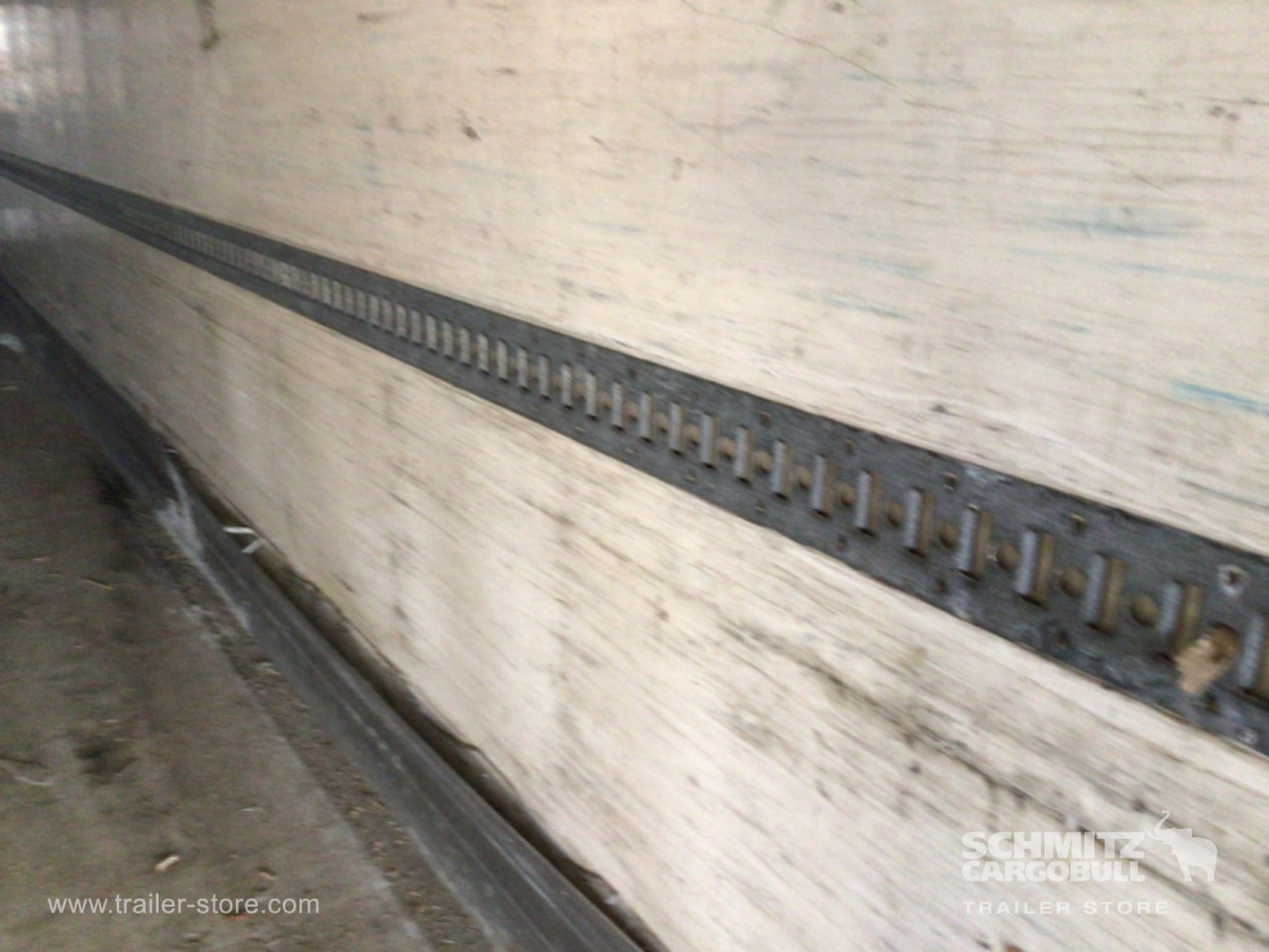 KRONE Reefer Standard Taillift - Izotermna poluprikolica: slika KRONE Reefer Standard Taillift - Izotermna poluprikolica KRONE Reefer Standard Taillift - Izotermna poluprikolica: slika KRONE Reefer Standard Taillift - Izotermna poluprikolica