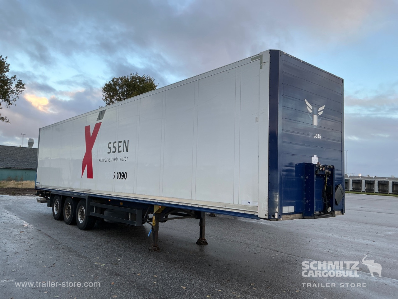 SCHMITZ Dryfreight Standard Taillift - Poluprikolica sa zatvorenim sandukom: slika SCHMITZ Dryfreight Standard Taillift - Poluprikolica sa zatvorenim sandukom SCHMITZ Dryfreight Standard Taillift - Poluprikolica sa zatvorenim sandukom: slika SCHMITZ Dryfreight Standard Taillift - Poluprikolica sa zatvorenim sandukom