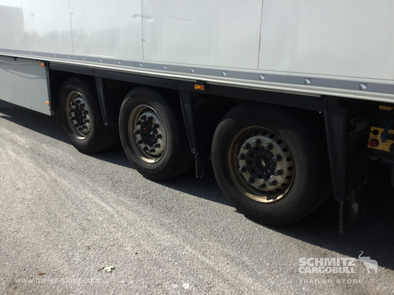 SCHMITZ Reefer Meat hanging system - Izotermna poluprikolica: slika SCHMITZ Reefer Meat hanging system - Izotermna poluprikolica SCHMITZ Reefer Meat hanging system - Izotermna poluprikolica: slika SCHMITZ Reefer Meat hanging system - Izotermna poluprikolica