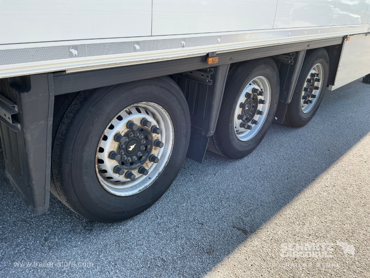SCHMITZ Reefer Multitemp Double deck - Izotermna poluprikolica: slika SCHMITZ Reefer Multitemp Double deck - Izotermna poluprikolica SCHMITZ Reefer Multitemp Double deck - Izotermna poluprikolica: slika SCHMITZ Reefer Multitemp Double deck - Izotermna poluprikolica