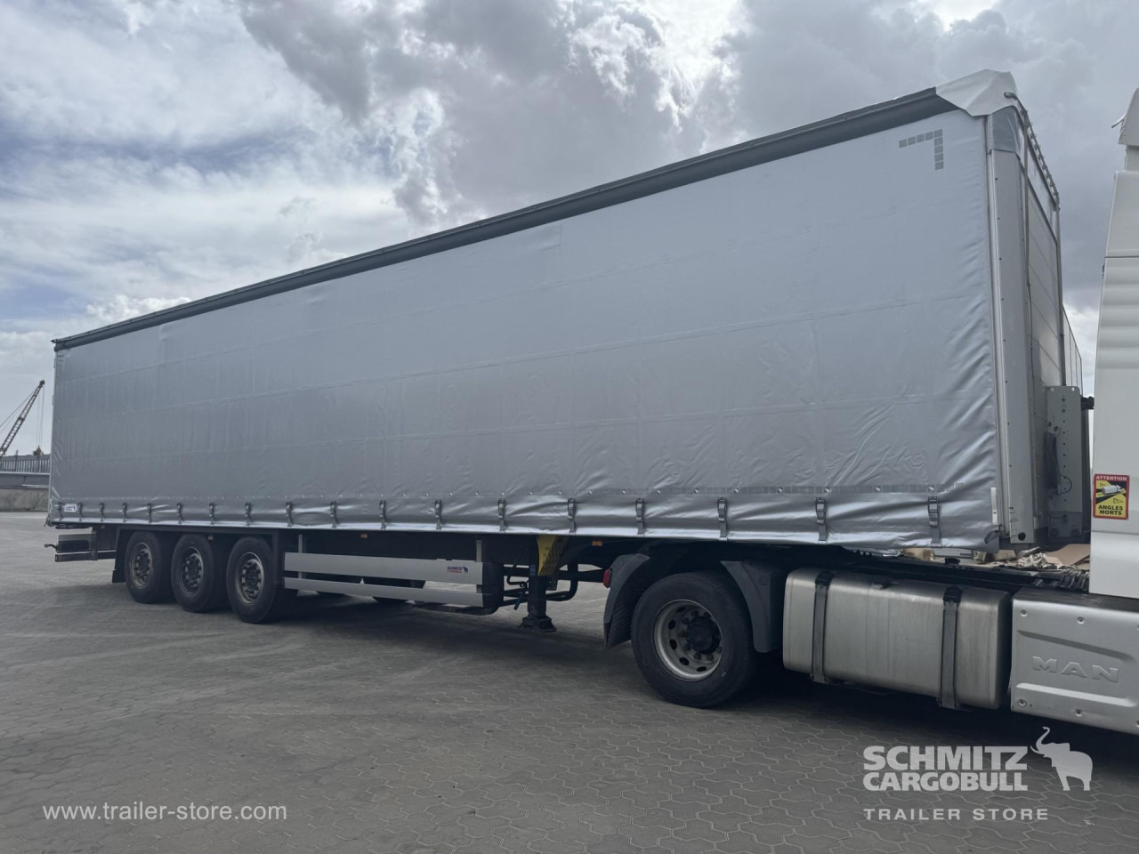 SCHMITZ Curtainsider Standard - Poluprikolica s ceradom: slika SCHMITZ Curtainsider Standard - Poluprikolica s ceradom SCHMITZ Curtainsider Standard - Poluprikolica s ceradom: slika SCHMITZ Curtainsider Standard - Poluprikolica s ceradom
