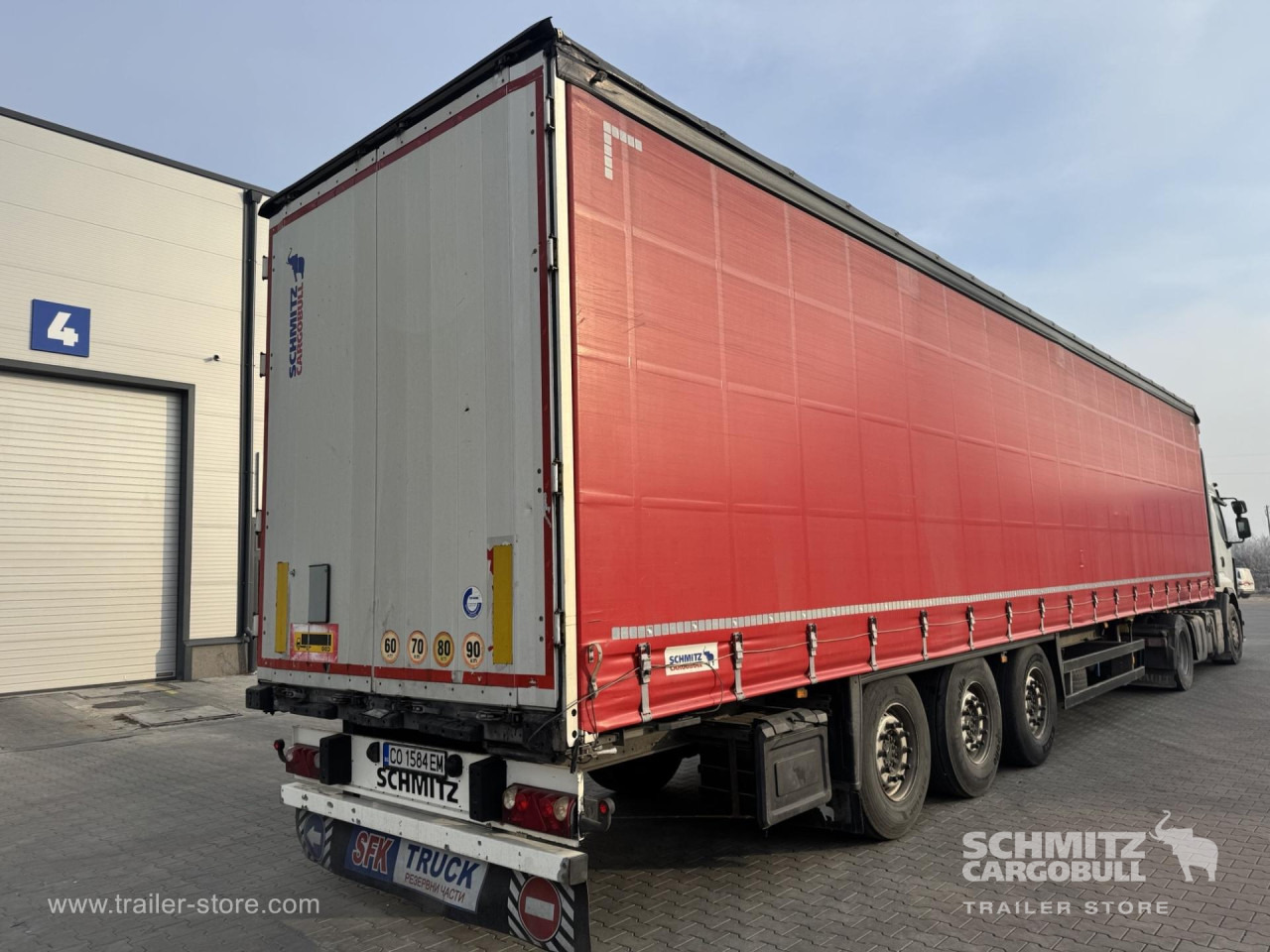 SCHMITZ Curtainsider Standard - Poluprikolica s ceradom: slika SCHMITZ Curtainsider Standard - Poluprikolica s ceradom SCHMITZ Curtainsider Standard - Poluprikolica s ceradom: slika SCHMITZ Curtainsider Standard - Poluprikolica s ceradom