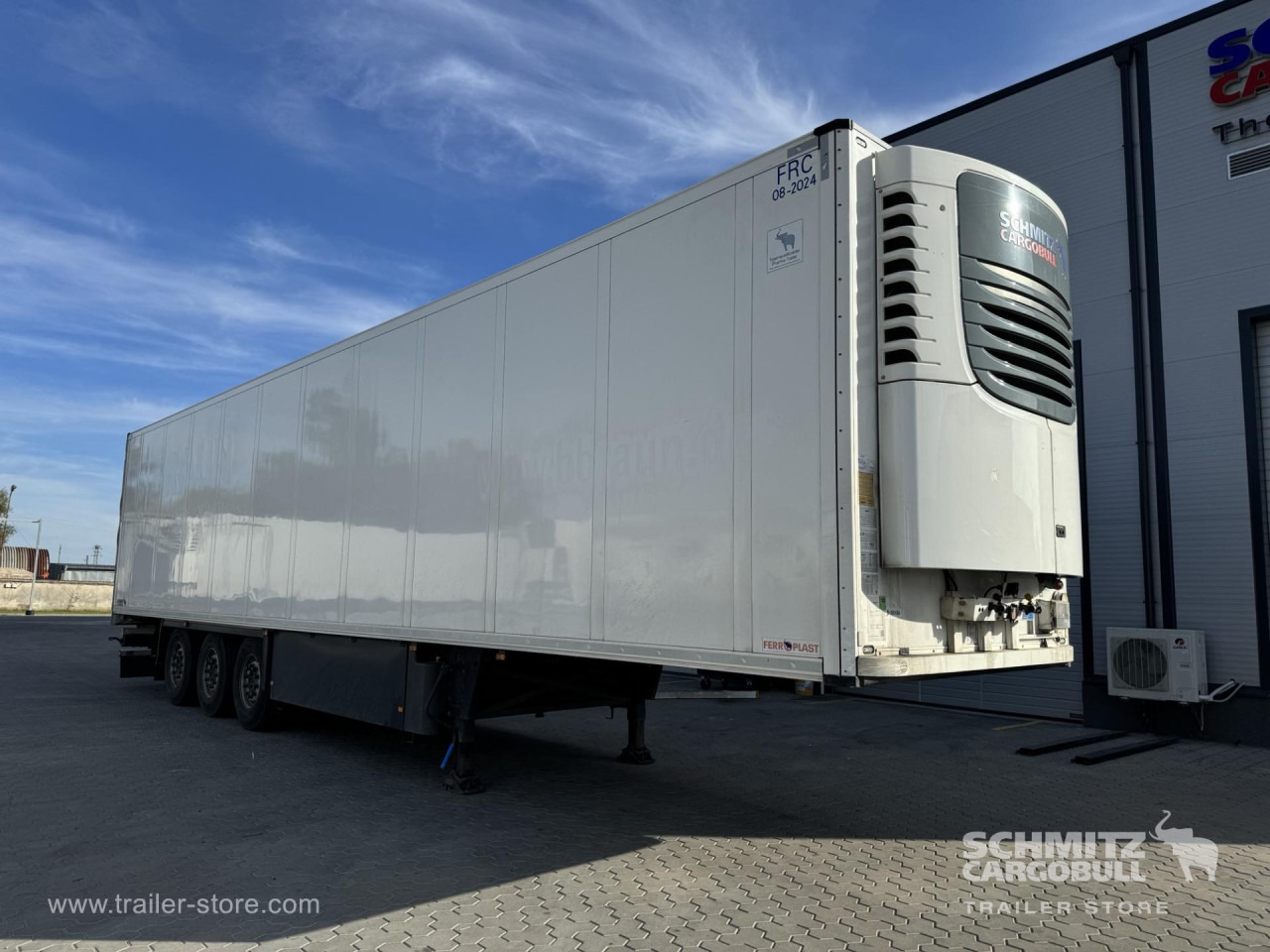 SCHMITZ Reefer Standard Double deck - Izotermna poluprikolica: slika SCHMITZ Reefer Standard Double deck - Izotermna poluprikolica SCHMITZ Reefer Standard Double deck - Izotermna poluprikolica: slika SCHMITZ Reefer Standard Double deck - Izotermna poluprikolica