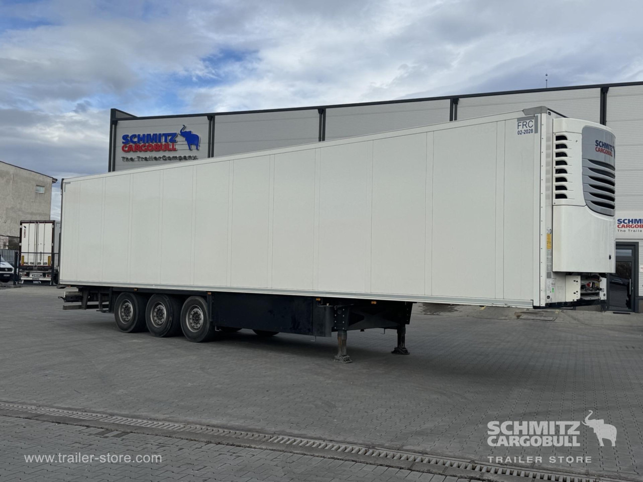 SCHMITZ Reefer Standard Double deck - Izotermna poluprikolica: slika SCHMITZ Reefer Standard Double deck - Izotermna poluprikolica SCHMITZ Reefer Standard Double deck - Izotermna poluprikolica: slika SCHMITZ Reefer Standard Double deck - Izotermna poluprikolica