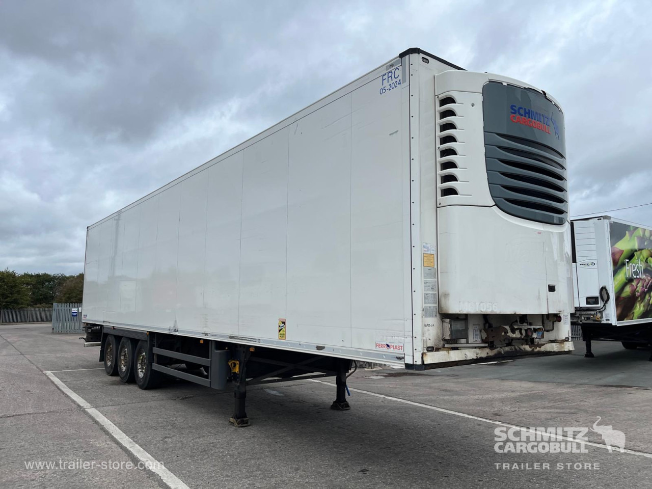 SCHMITZ Reefer Multitemp - Izotermna poluprikolica: slika SCHMITZ Reefer Multitemp - Izotermna poluprikolica SCHMITZ Reefer Multitemp - Izotermna poluprikolica: slika SCHMITZ Reefer Multitemp - Izotermna poluprikolica