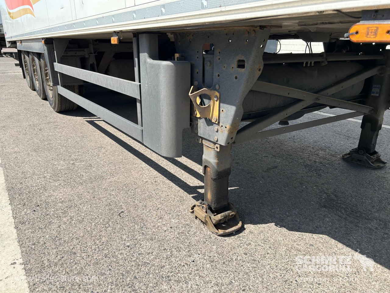 SCHMITZ Reefer Multitemp - Izotermna poluprikolica: slika SCHMITZ Reefer Multitemp - Izotermna poluprikolica SCHMITZ Reefer Multitemp - Izotermna poluprikolica: slika SCHMITZ Reefer Multitemp - Izotermna poluprikolica