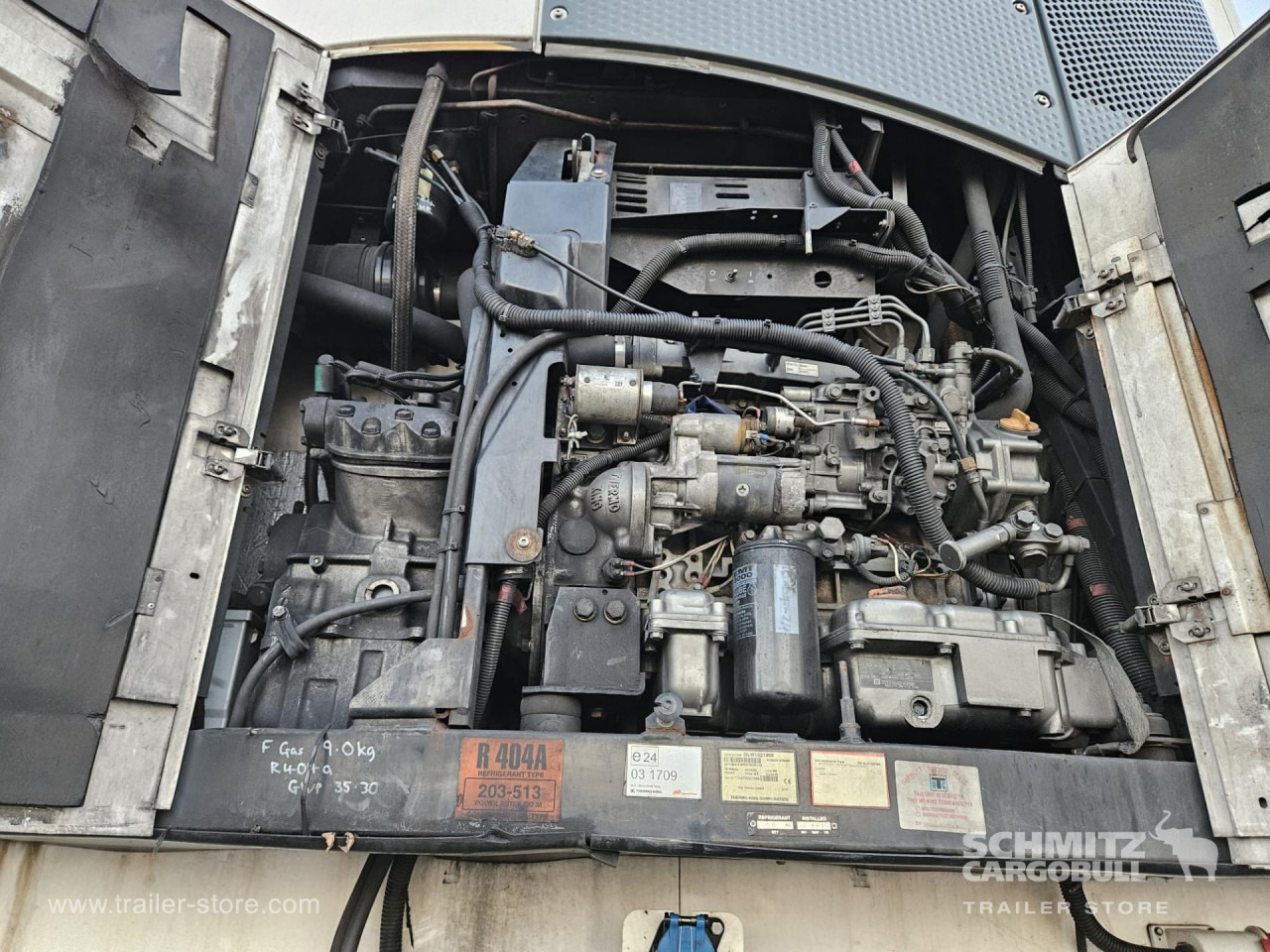 SCHMITZ Reefer Multitemp - Izotermna poluprikolica: slika SCHMITZ Reefer Multitemp - Izotermna poluprikolica SCHMITZ Reefer Multitemp - Izotermna poluprikolica: slika SCHMITZ Reefer Multitemp - Izotermna poluprikolica