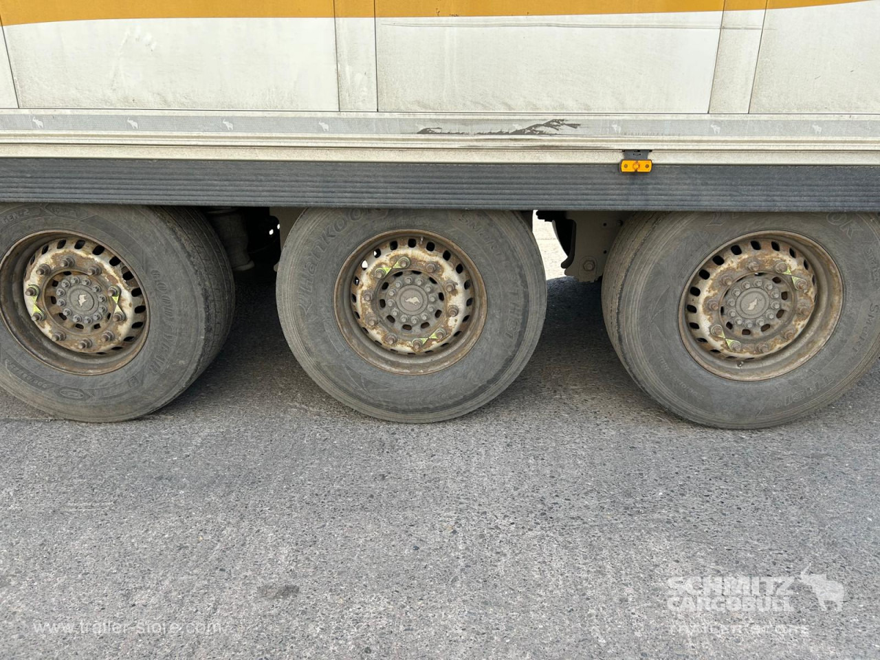 SCHMITZ Reefer Multitemp - Izotermna poluprikolica: slika SCHMITZ Reefer Multitemp - Izotermna poluprikolica SCHMITZ Reefer Multitemp - Izotermna poluprikolica: slika SCHMITZ Reefer Multitemp - Izotermna poluprikolica