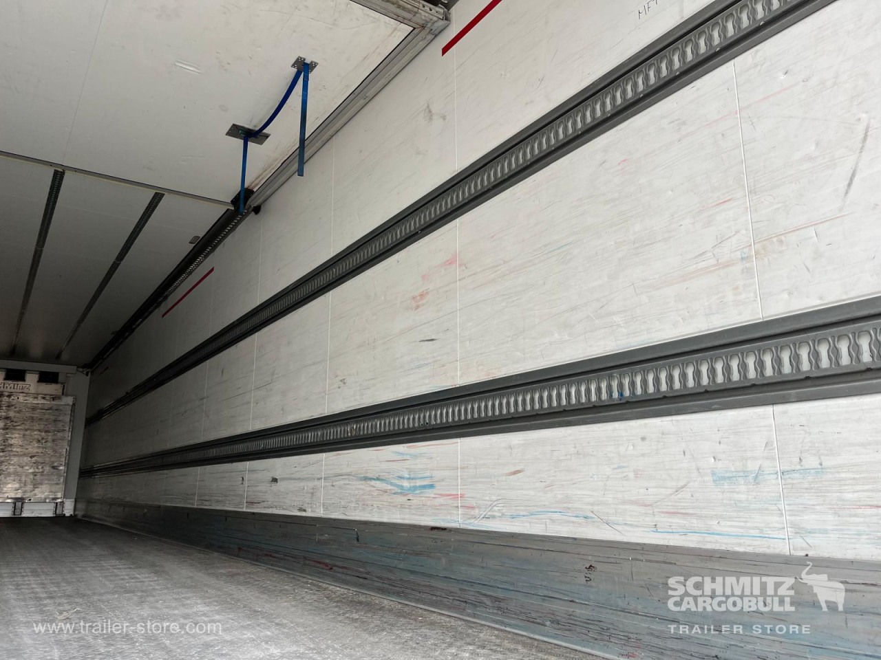 SCHMITZ Reefer Multitemp - Izotermna poluprikolica: slika SCHMITZ Reefer Multitemp - Izotermna poluprikolica SCHMITZ Reefer Multitemp - Izotermna poluprikolica: slika SCHMITZ Reefer Multitemp - Izotermna poluprikolica