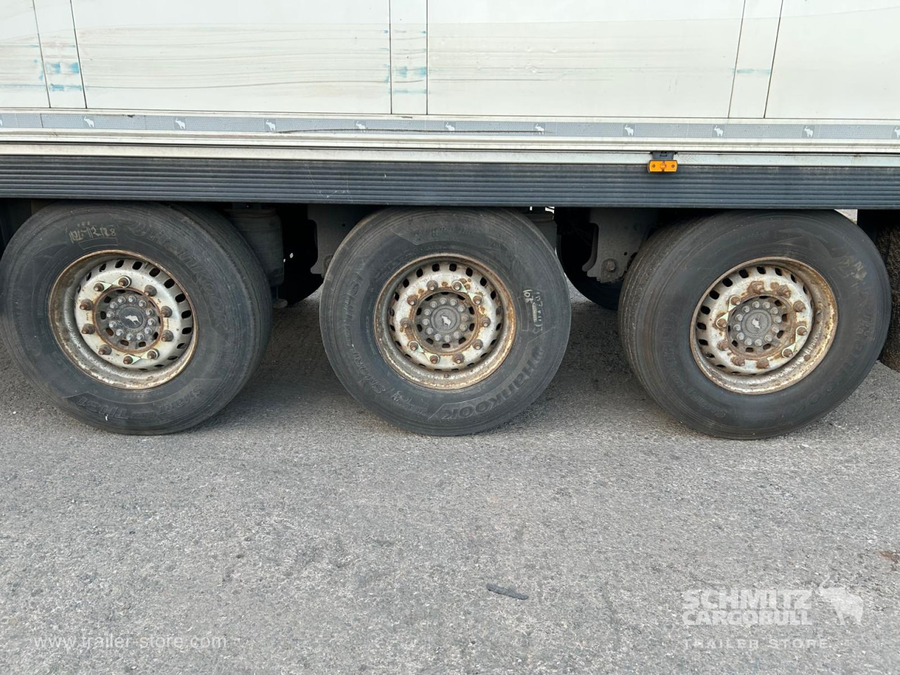 SCHMITZ Reefer Standard - Izotermna poluprikolica: slika SCHMITZ Reefer Standard - Izotermna poluprikolica SCHMITZ Reefer Standard - Izotermna poluprikolica: slika SCHMITZ Reefer Standard - Izotermna poluprikolica