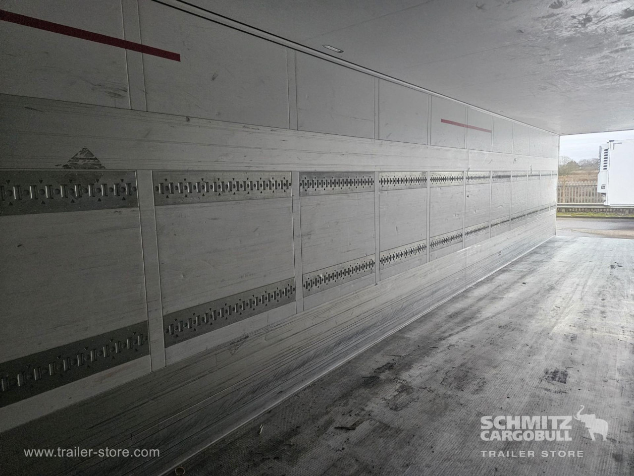 SCHMITZ Reefer Standard - Izotermna poluprikolica: slika SCHMITZ Reefer Standard - Izotermna poluprikolica SCHMITZ Reefer Standard - Izotermna poluprikolica: slika SCHMITZ Reefer Standard - Izotermna poluprikolica