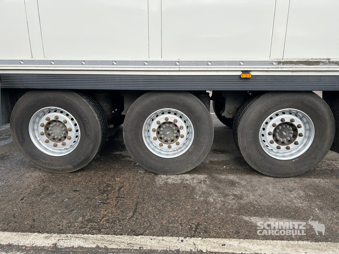 SCHMITZ Reefer Standard - Izotermna poluprikolica: slika SCHMITZ Reefer Standard - Izotermna poluprikolica SCHMITZ Reefer Standard - Izotermna poluprikolica: slika SCHMITZ Reefer Standard - Izotermna poluprikolica