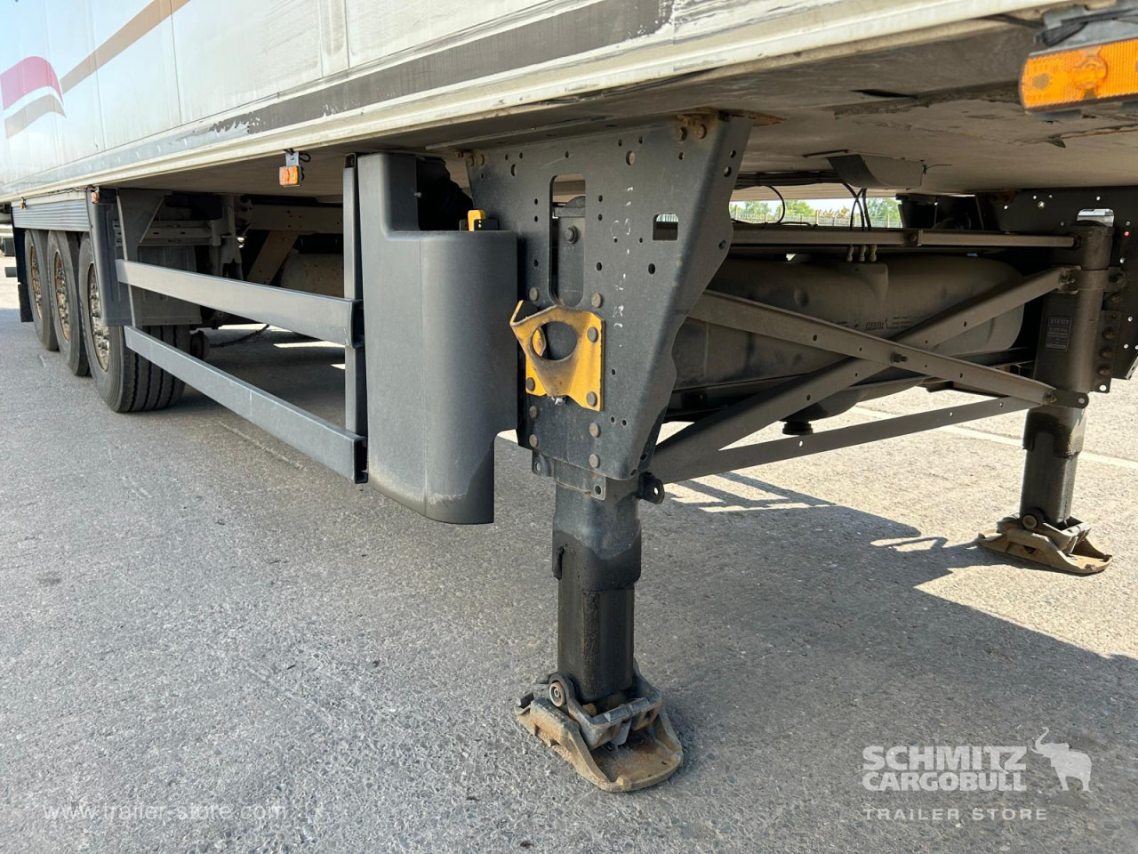 SCHMITZ Reefer Standard - Izotermna poluprikolica: slika SCHMITZ Reefer Standard - Izotermna poluprikolica SCHMITZ Reefer Standard - Izotermna poluprikolica: slika SCHMITZ Reefer Standard - Izotermna poluprikolica