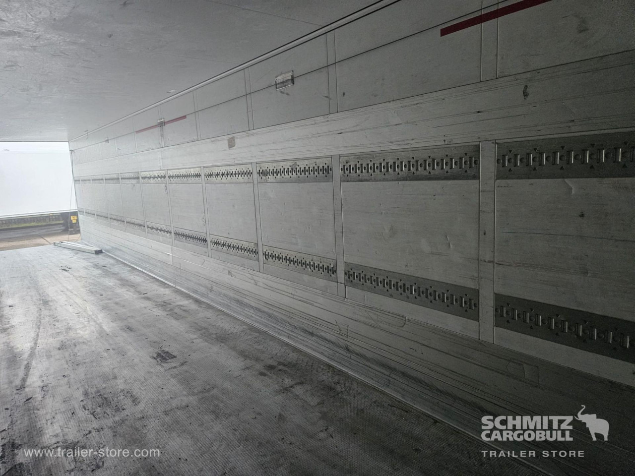 SCHMITZ Reefer Standard - Izotermna poluprikolica: slika SCHMITZ Reefer Standard - Izotermna poluprikolica SCHMITZ Reefer Standard - Izotermna poluprikolica: slika SCHMITZ Reefer Standard - Izotermna poluprikolica
