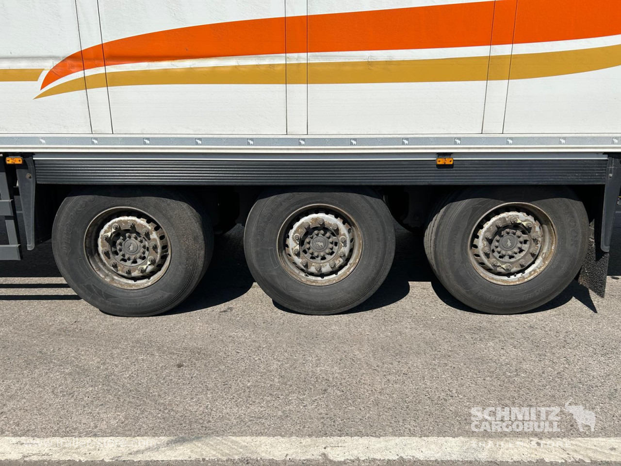 SCHMITZ Reefer Standard - Izotermna poluprikolica: slika SCHMITZ Reefer Standard - Izotermna poluprikolica SCHMITZ Reefer Standard - Izotermna poluprikolica: slika SCHMITZ Reefer Standard - Izotermna poluprikolica