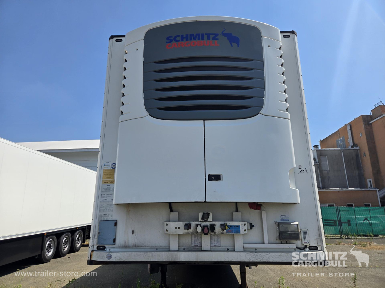 SCHMITZ Reefer Standard Double deck - Izotermna poluprikolica: slika SCHMITZ Reefer Standard Double deck - Izotermna poluprikolica SCHMITZ Reefer Standard Double deck - Izotermna poluprikolica: slika SCHMITZ Reefer Standard Double deck - Izotermna poluprikolica