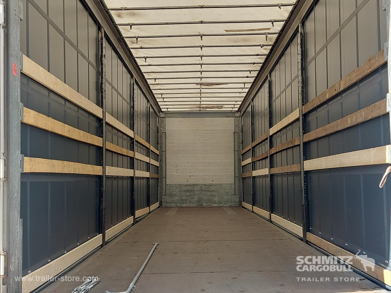 SCHMITZ Curtainsider Mega - Poluprikolica s ceradom: slika SCHMITZ Curtainsider Mega - Poluprikolica s ceradom SCHMITZ Curtainsider Mega - Poluprikolica s ceradom: slika SCHMITZ Curtainsider Mega - Poluprikolica s ceradom