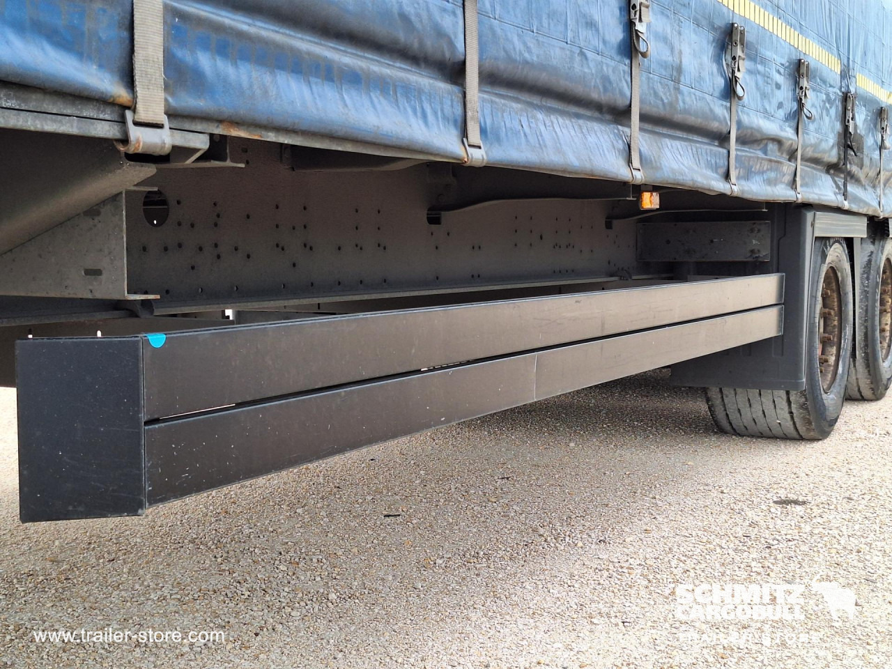 SCHMITZ Curtainsider Mega - Poluprikolica s ceradom: slika SCHMITZ Curtainsider Mega - Poluprikolica s ceradom SCHMITZ Curtainsider Mega - Poluprikolica s ceradom: slika SCHMITZ Curtainsider Mega - Poluprikolica s ceradom