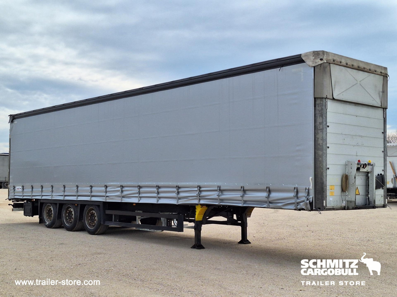 SCHMITZ Curtainsider Mega - Poluprikolica s ceradom: slika SCHMITZ Curtainsider Mega - Poluprikolica s ceradom SCHMITZ Curtainsider Mega - Poluprikolica s ceradom: slika SCHMITZ Curtainsider Mega - Poluprikolica s ceradom