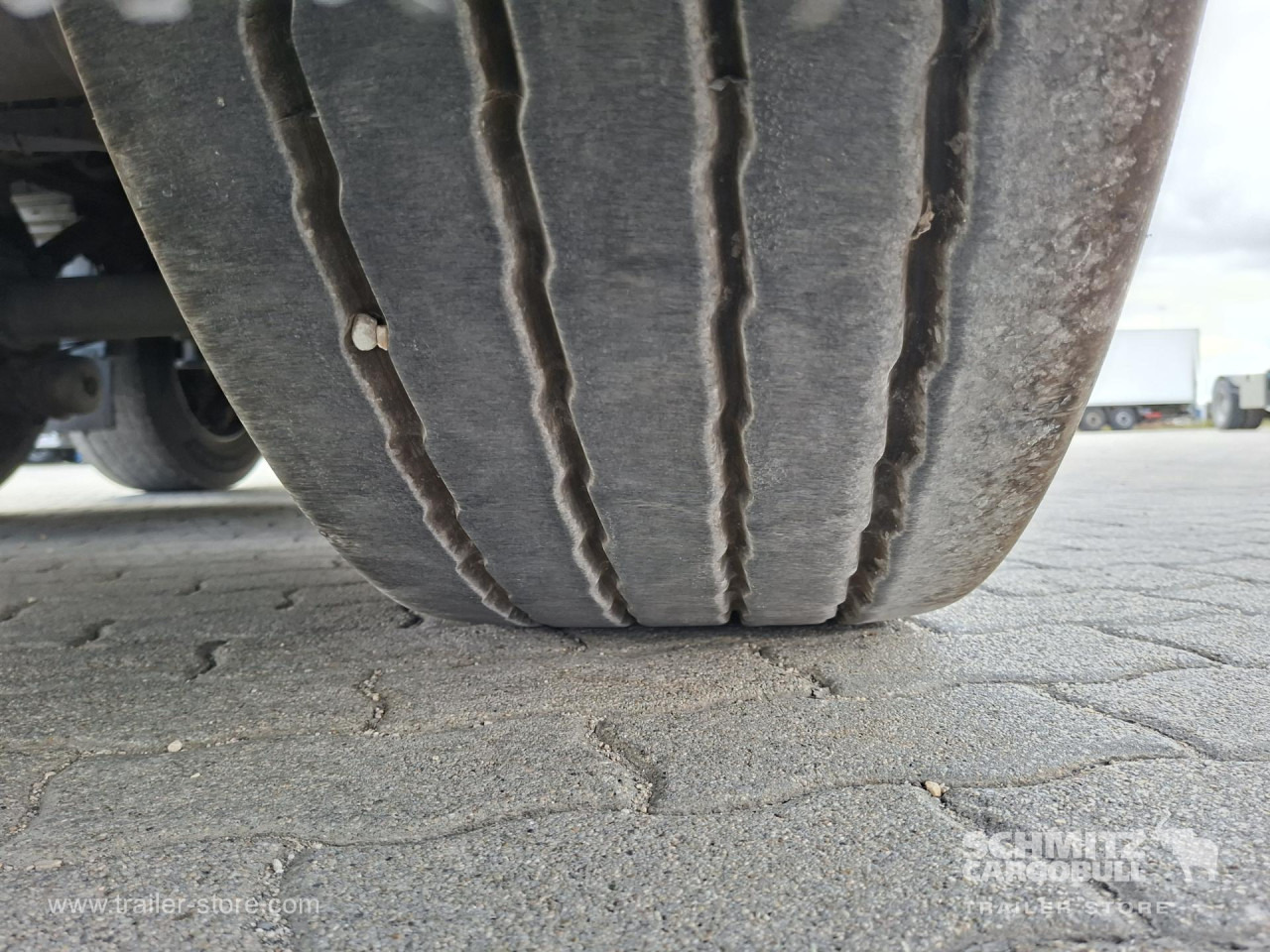 SCHMITZ Reefer Multitemp - Izotermna poluprikolica: slika SCHMITZ Reefer Multitemp - Izotermna poluprikolica SCHMITZ Reefer Multitemp - Izotermna poluprikolica: slika SCHMITZ Reefer Multitemp - Izotermna poluprikolica