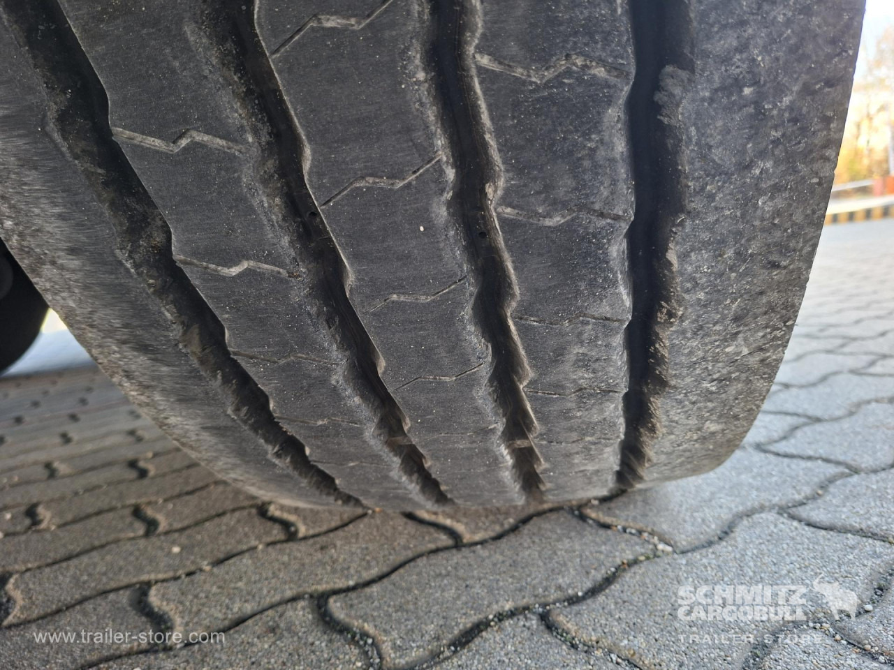 SCHMITZ Reefer Multitemp - Izotermna poluprikolica: slika SCHMITZ Reefer Multitemp - Izotermna poluprikolica SCHMITZ Reefer Multitemp - Izotermna poluprikolica: slika SCHMITZ Reefer Multitemp - Izotermna poluprikolica