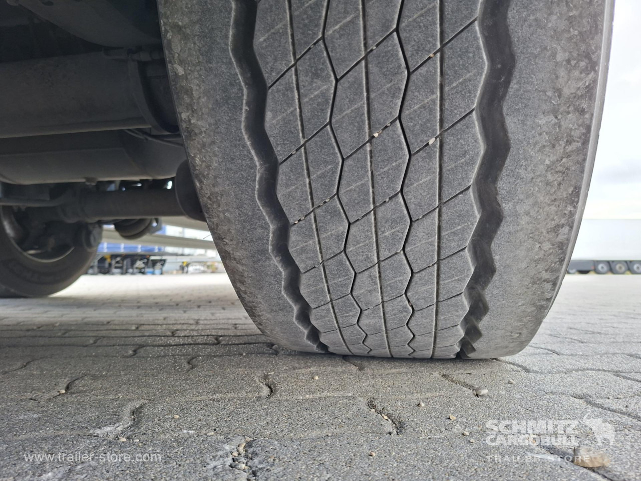 SCHMITZ Reefer Multitemp - Izotermna poluprikolica: slika SCHMITZ Reefer Multitemp - Izotermna poluprikolica SCHMITZ Reefer Multitemp - Izotermna poluprikolica: slika SCHMITZ Reefer Multitemp - Izotermna poluprikolica