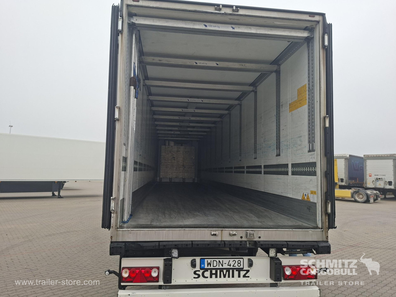 SCHMITZ Reefer Standard Double deck - Izotermna poluprikolica: slika SCHMITZ Reefer Standard Double deck - Izotermna poluprikolica SCHMITZ Reefer Standard Double deck - Izotermna poluprikolica: slika SCHMITZ Reefer Standard Double deck - Izotermna poluprikolica