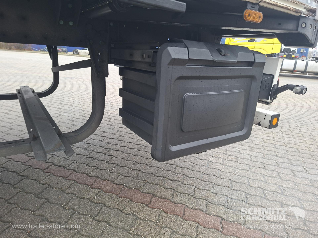 SCHMITZ Reefer Standard Double deck - Izotermna poluprikolica: slika SCHMITZ Reefer Standard Double deck - Izotermna poluprikolica SCHMITZ Reefer Standard Double deck - Izotermna poluprikolica: slika SCHMITZ Reefer Standard Double deck - Izotermna poluprikolica