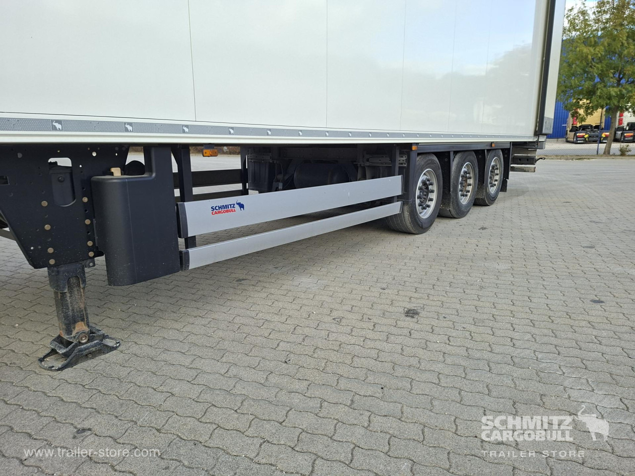 SCHMITZ Reefer Standard - Izotermna poluprikolica: slika SCHMITZ Reefer Standard - Izotermna poluprikolica SCHMITZ Reefer Standard - Izotermna poluprikolica: slika SCHMITZ Reefer Standard - Izotermna poluprikolica